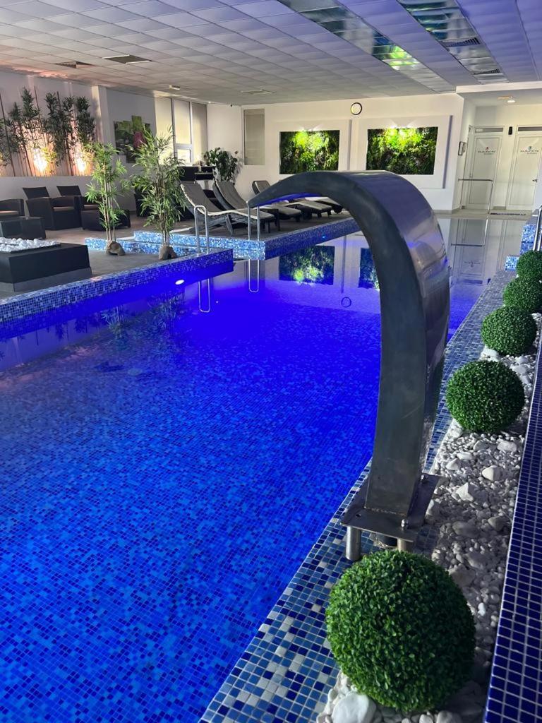 Poseidon centar Aparthotel Stari Banovci Exterior foto