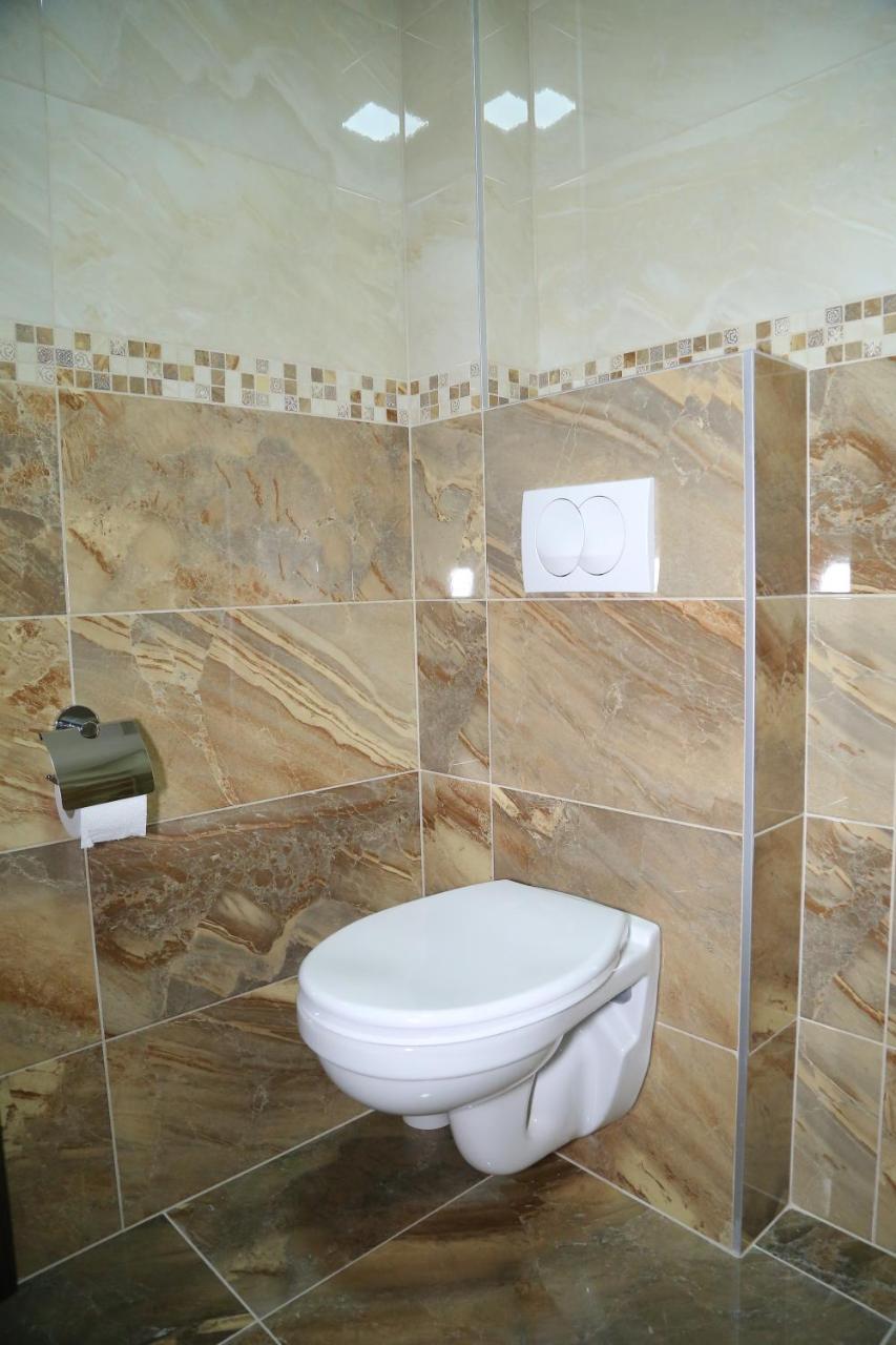Poseidon centar Aparthotel Stari Banovci Exterior foto