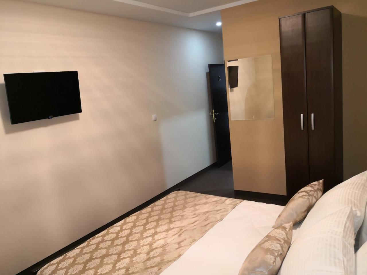 Poseidon centar Aparthotel Stari Banovci Exterior foto